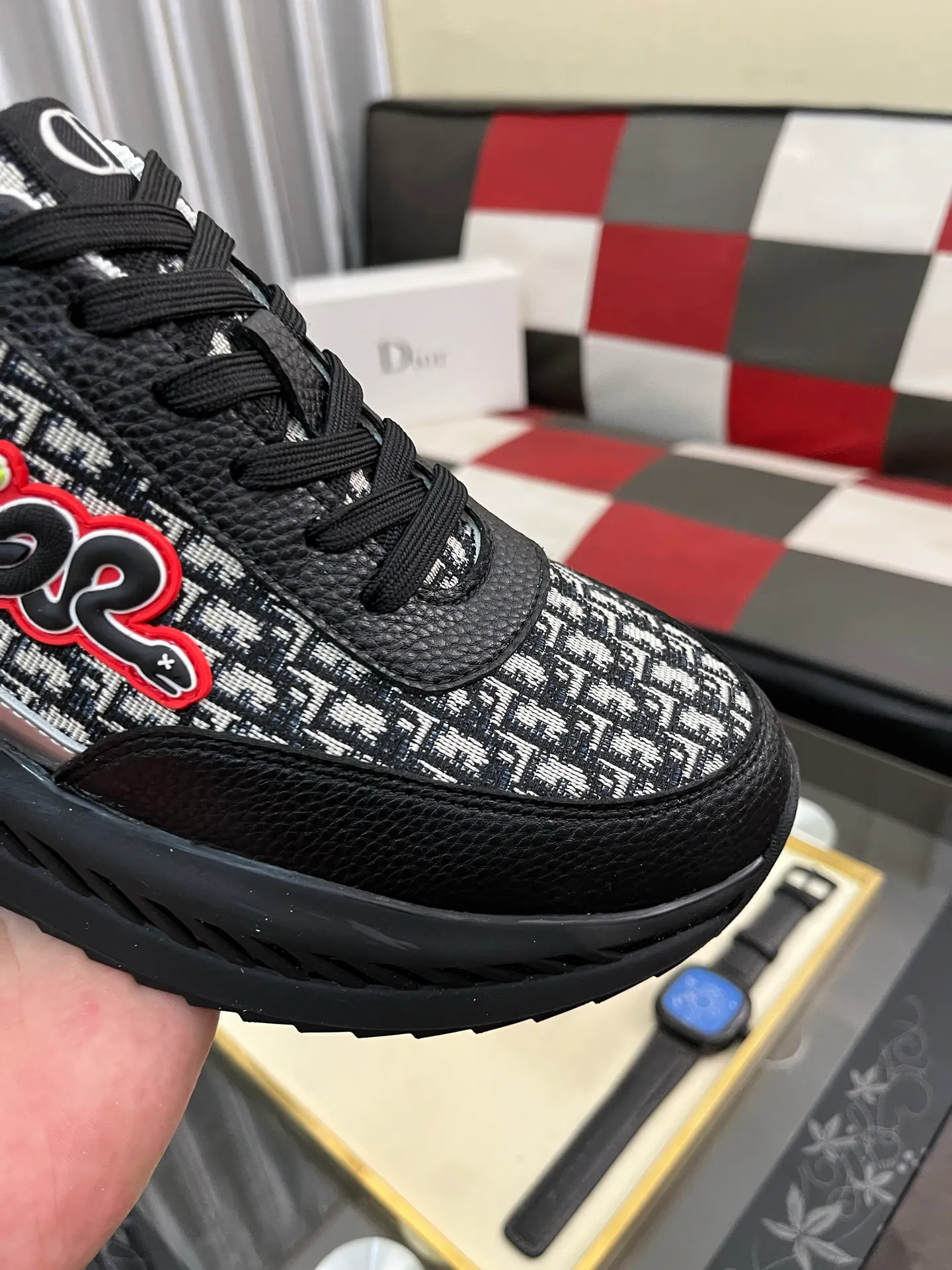 Men's Men's Shoes💰458⌚️⌚️Dior unique modern style sneakers. Counter purchasing 🏃casual leather shoes😍😍 original cowhide leather imported from Italy (refuses to discolor and grind feet) soles: original soles specially provided by the original factory, super cool😍 lace up and walk with wind👍 style design ⚠️ super comfortable and wear-resistant original soles. Just like shooting the real thing 🎬The real thing is better Code number: 38-445⃣️Colors available